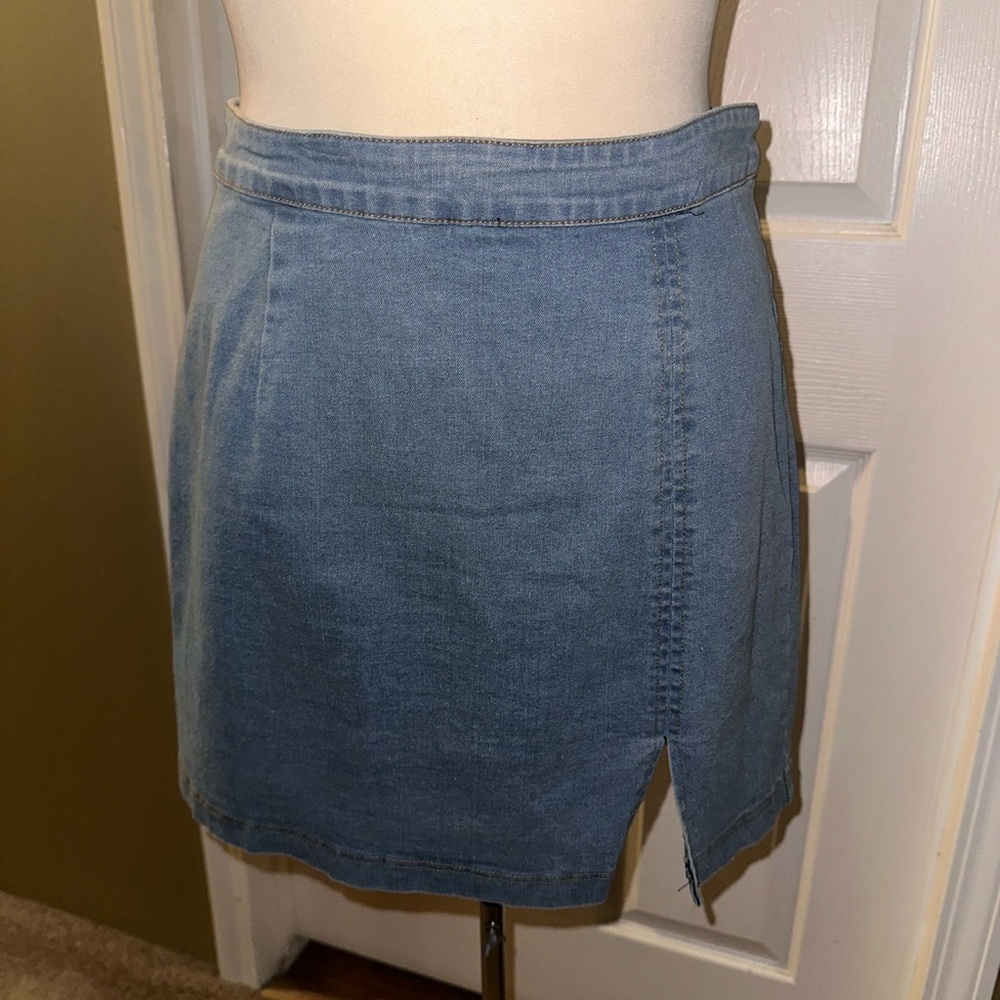 NWOT Entro denim skirt